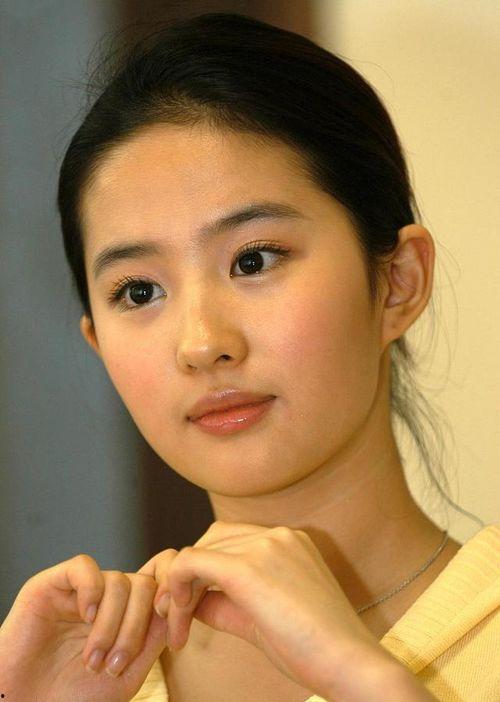 明星的脸宽,颜值背后的秘密解析